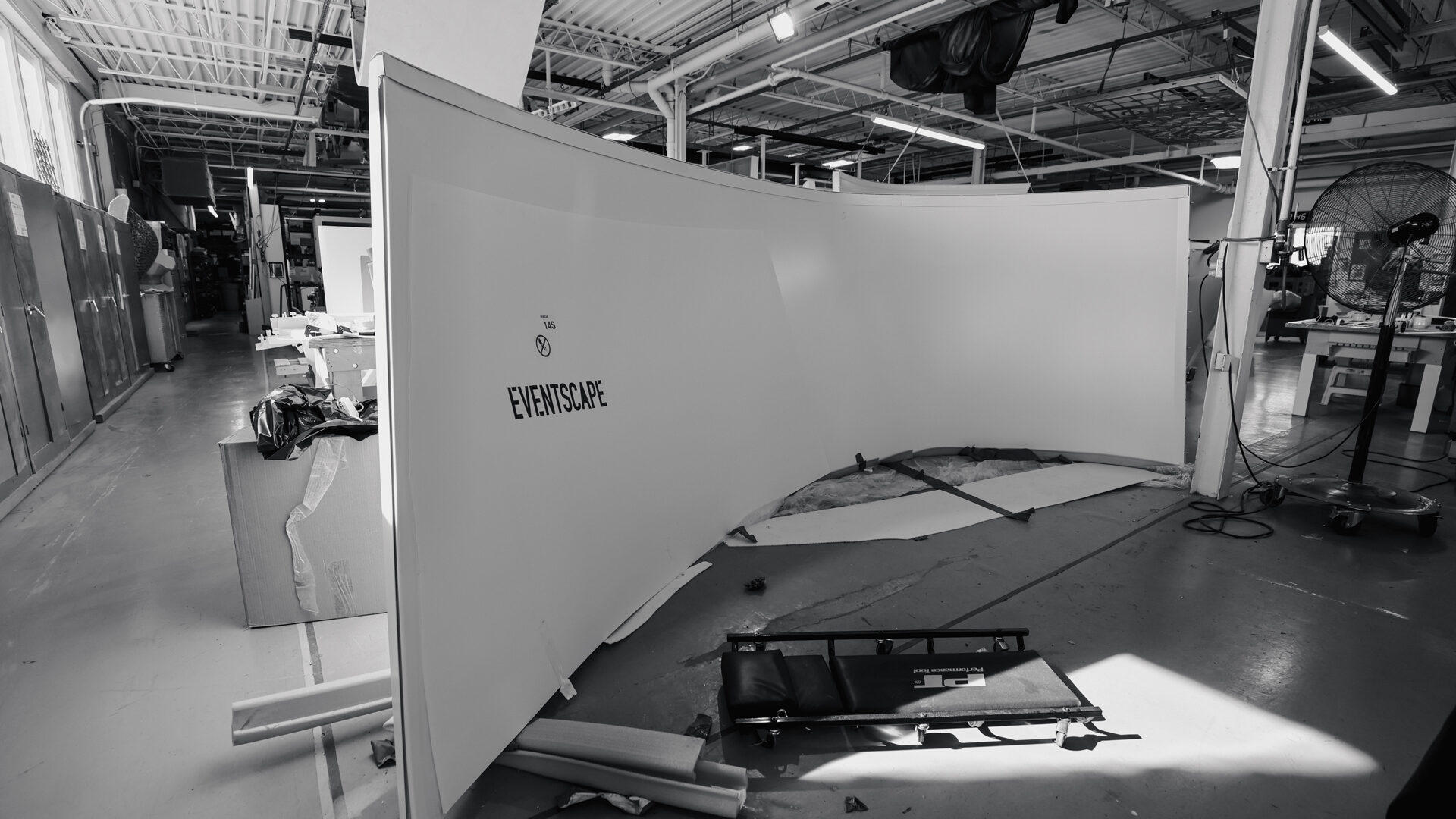 PETAL-TUNNEL-_04_BTS PETAL TUNNEL AT PITTSBURGH INTERNATIONAL AIPORT