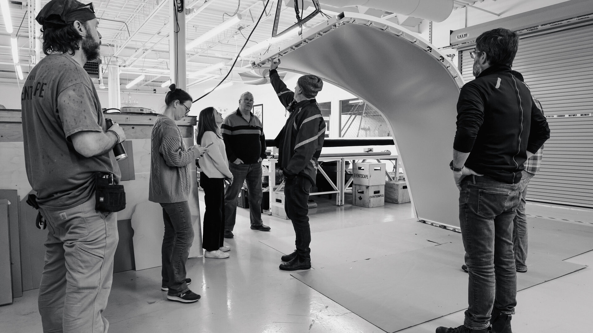 PETAL-TUNNEL-_05_BTS PETAL TUNNEL AT PITTSBURGH INTERNATIONAL AIPORT