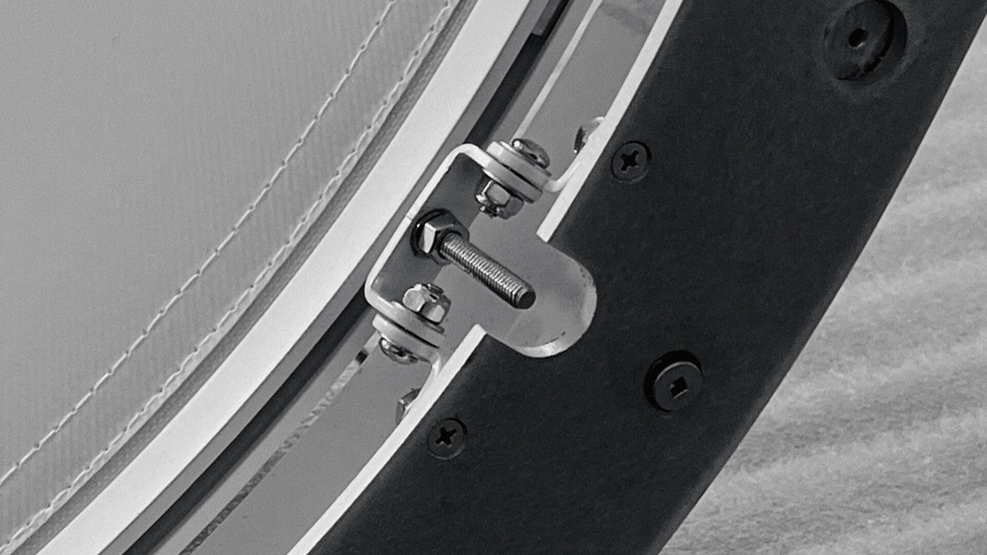 PETAL-TUNNEL-_07_BTS PETAL TUNNEL AT PITTSBURGH INTERNATIONAL AIPORT